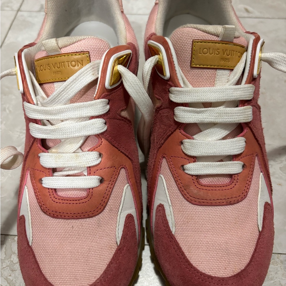 Louis Vuitton Pink & White Suede Mesh Women's Sneaker with Gold Accents - Picture 3 of 6